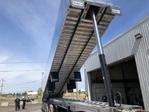 Photo montrant des châssis en aluminium, disponible en option pour remorques Cobra. / Picture that shows aluminum chassis option for Cobra trailers.