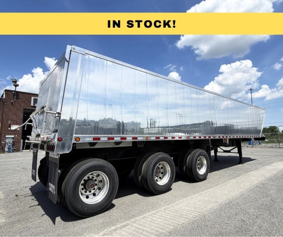 Aluminum dump trailer from COBRA, 3 axles.